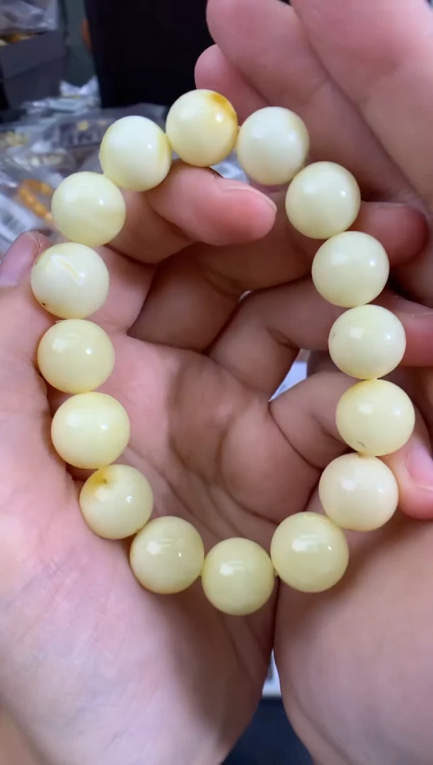 琥珀未镶嵌珠宝奇石1