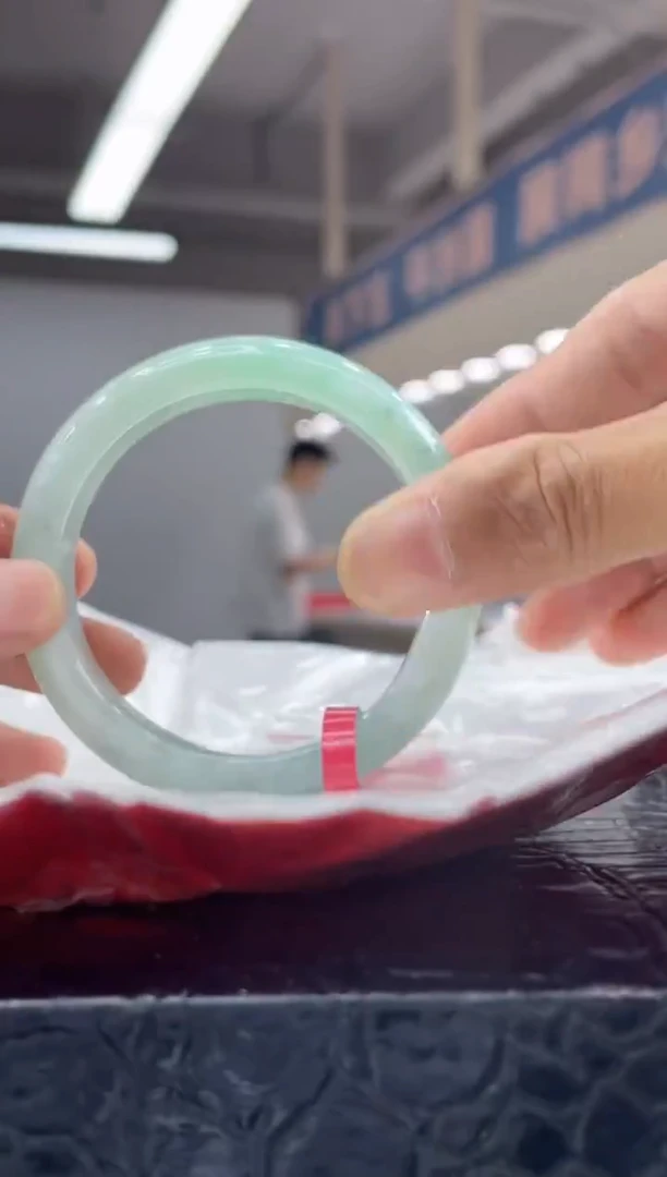 未镶嵌手镯翡翠手镯2