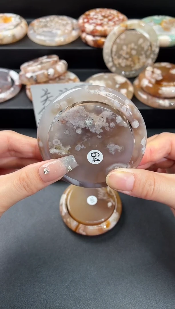 手镯玛瑙/玉髓未镶嵌石英质玉55圈(赠送镯心)圈口建议拍大