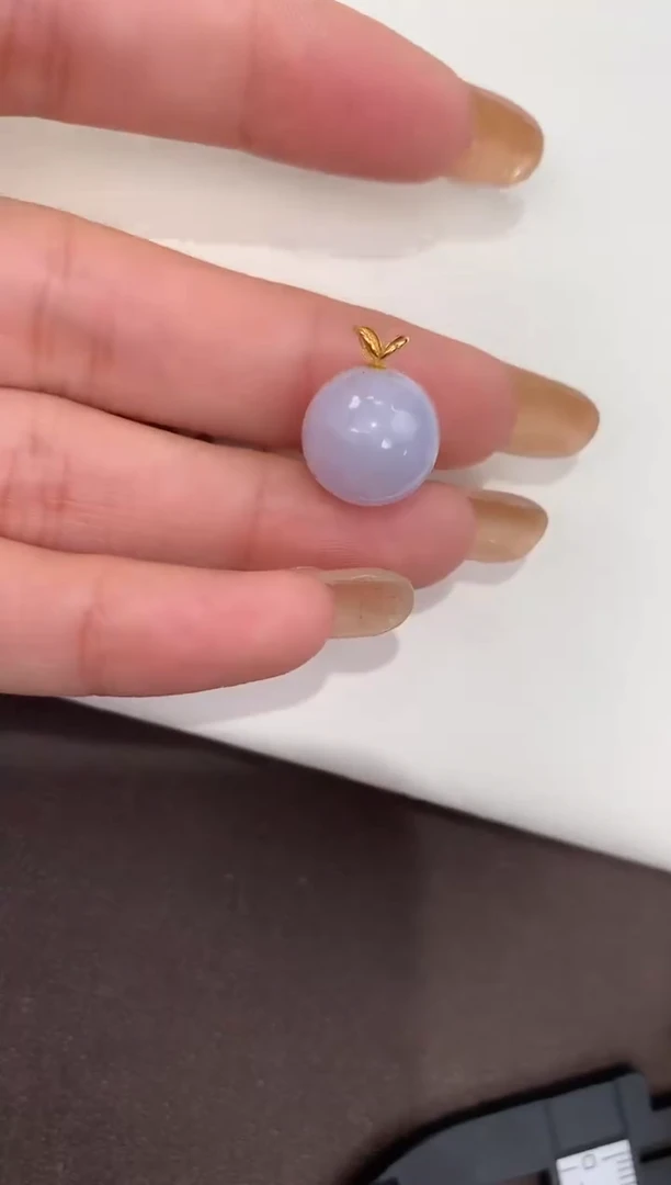 颈饰18K金镶嵌翡翠天然缅甸a货翡翠