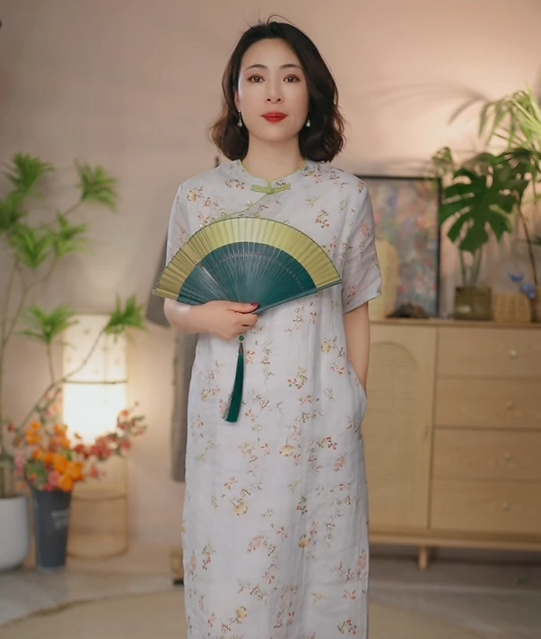 醉西施【桃李春风】2025新款原创印花新中式斜襟春夏季苎麻改良旗袍