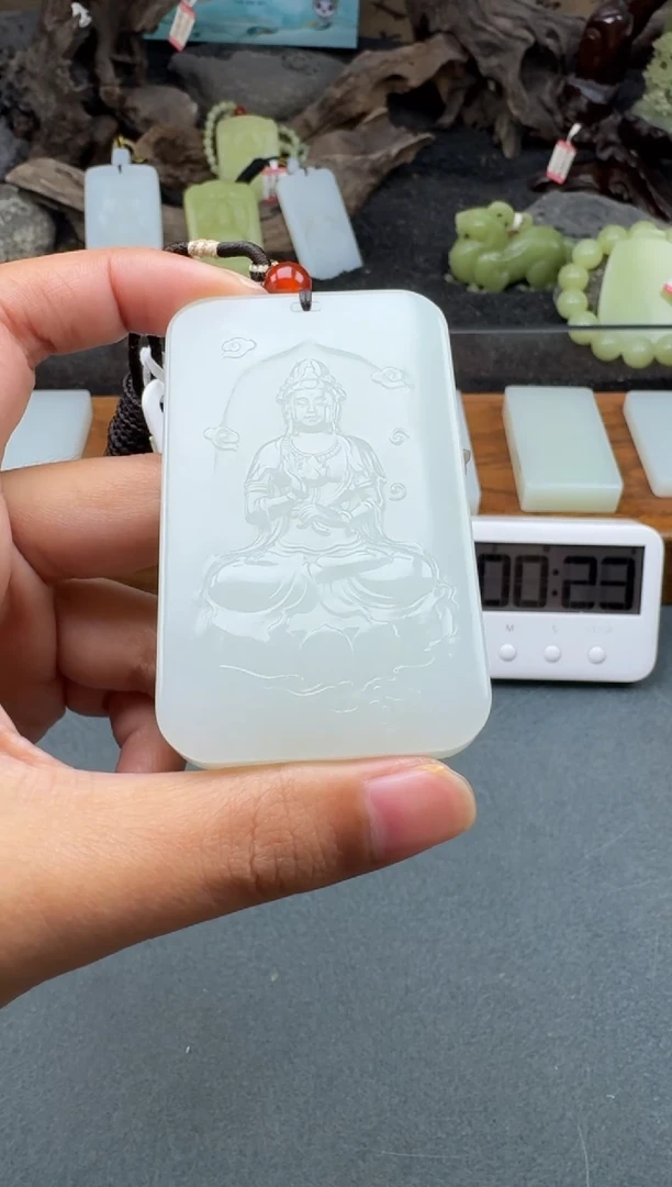 颈饰未镶嵌和田玉1