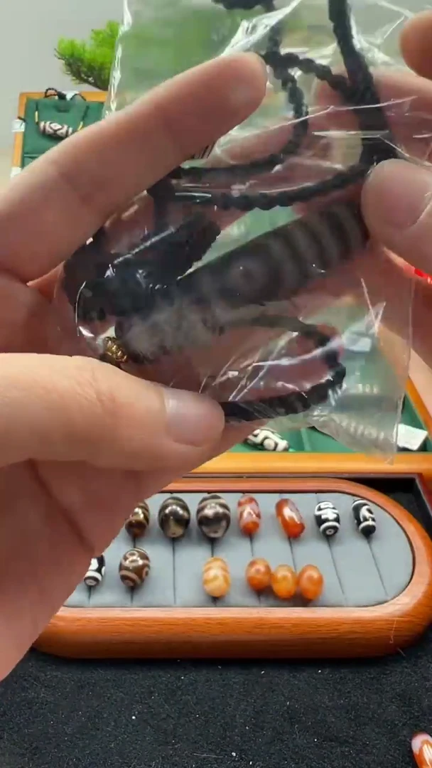 玛瑙/玉髓（覆膜）颈饰未镶嵌龙*宝86（微瑕随机发货）