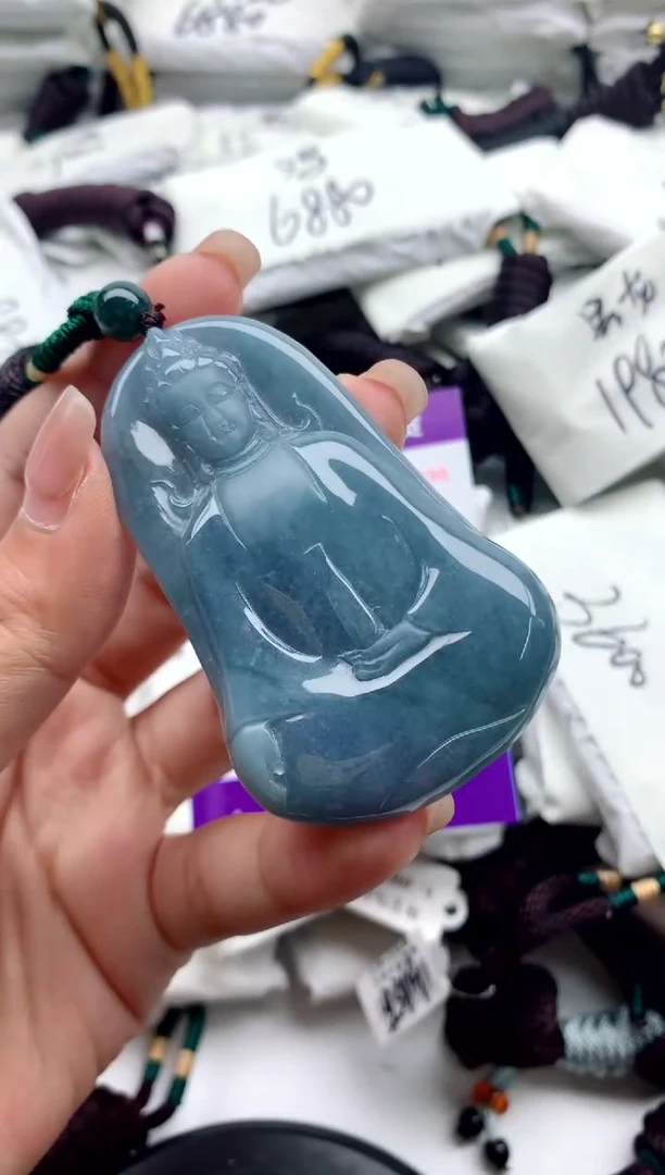 翡翠未镶嵌颈饰9999999999