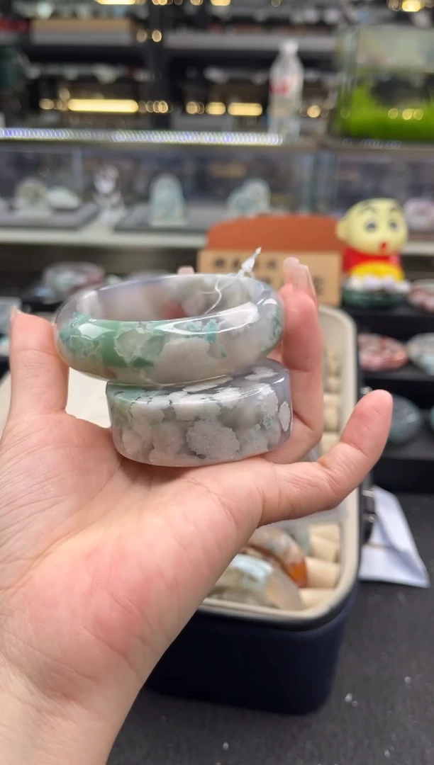 未镶嵌手镯石英质玉尘*丷圈口（赠品镯心）