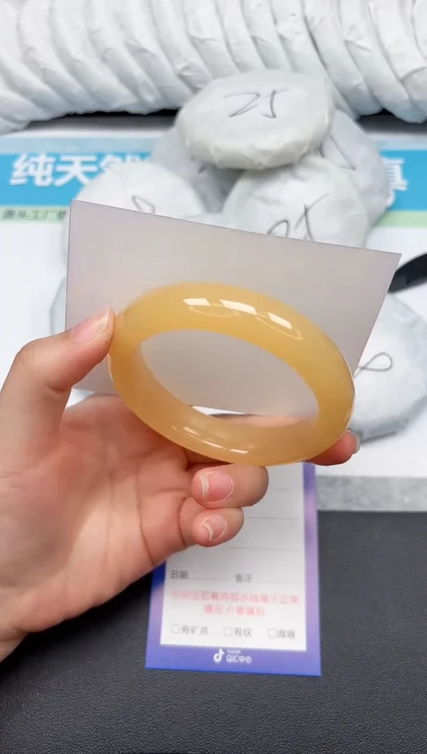 未镶嵌手镯石英质玉113-60.2