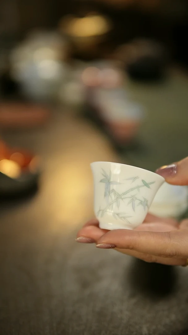 阿眠       茶杯竹子款