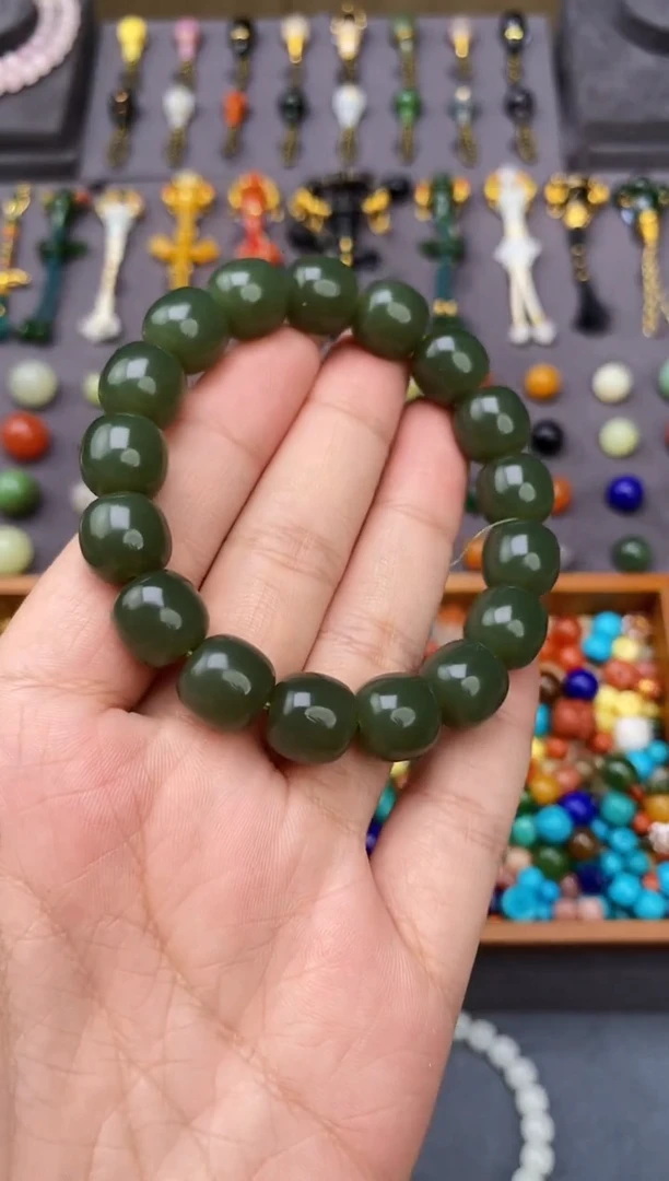 未镶嵌和田玉挂件12mm沙枣青老型手串