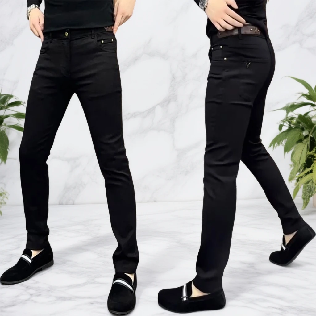 黑色加绒牛仔裤男秋冬水洗耐磨小直脚休闲裤韩版百搭保暖牛仔裤潮