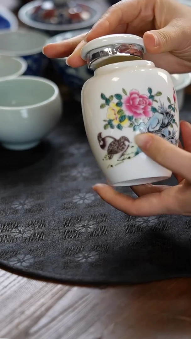 瓷景德镇纯手工纯手绘茶叶罐