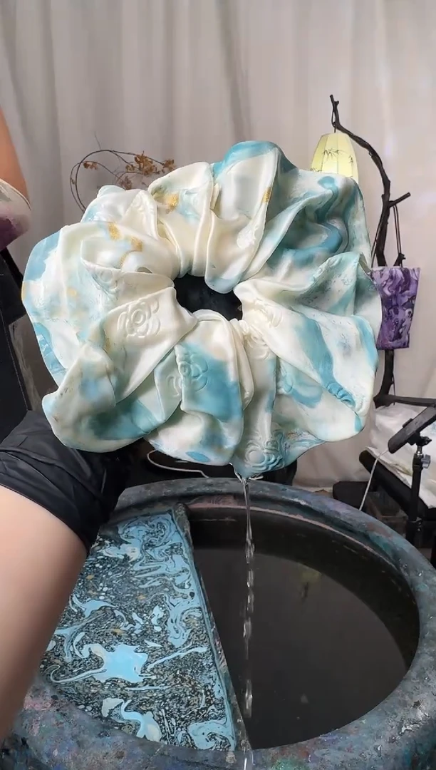 260星空山茶花发圈