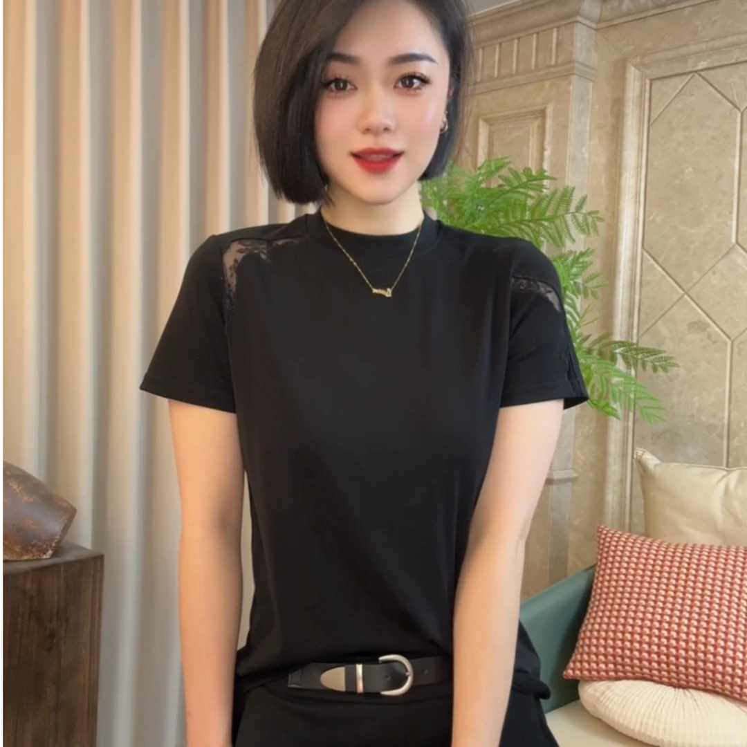 依骊汇春夏款圆领设计感百搭休闲上衣女2026