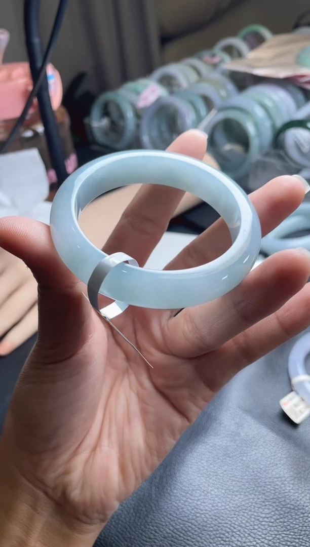 未镶嵌手镯翡翠正圈55圈口，26