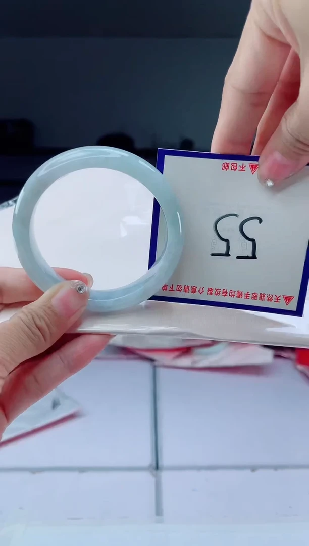 未镶嵌手镯翡翠我