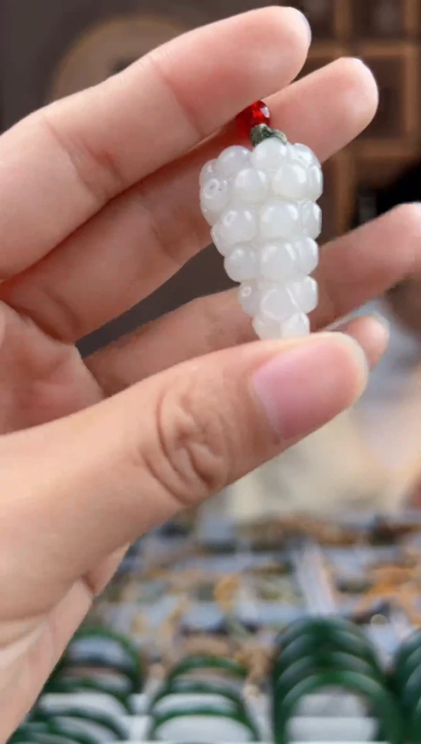 颈饰未镶嵌和田玉拍一发一，拍一发一