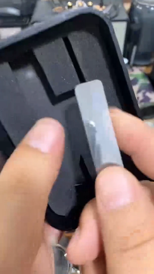 瓷片闪购商品 如图所示