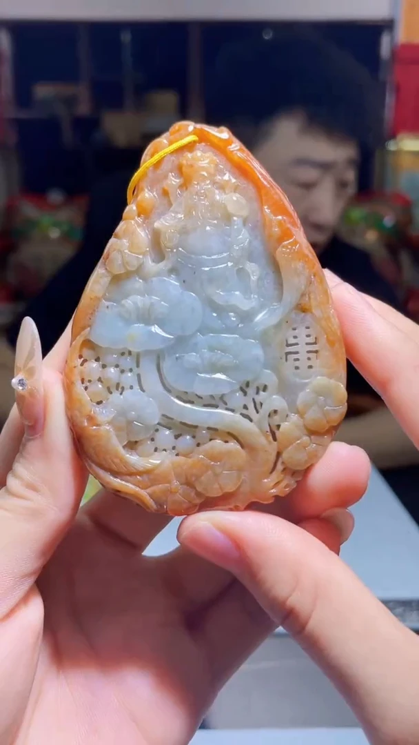 【闪购商品】翡翠吊坠(不含链)未镶嵌Q119