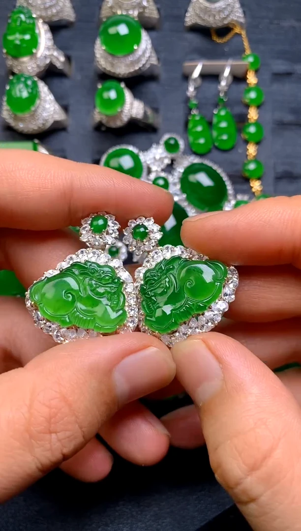 【闪购商品】翡翠颈饰银S925镶嵌麒麟