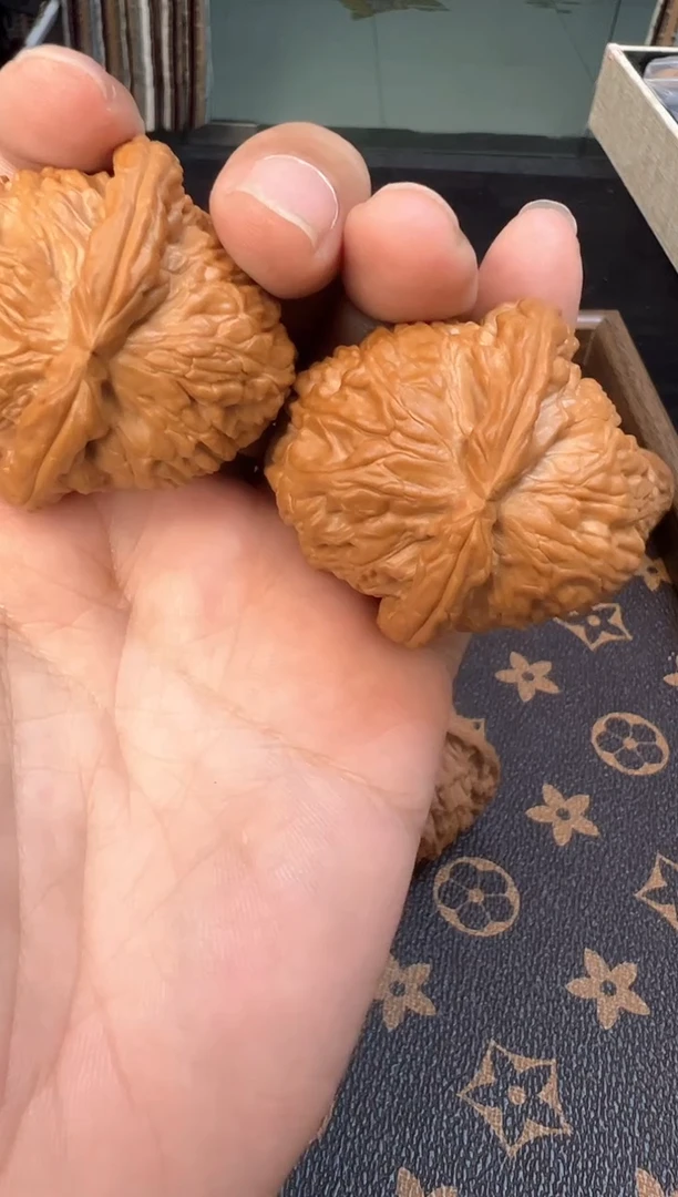 把件核桃42尺南疆石