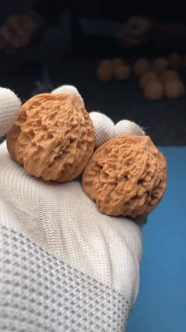 桃核把件a237 霞云岭 39尺