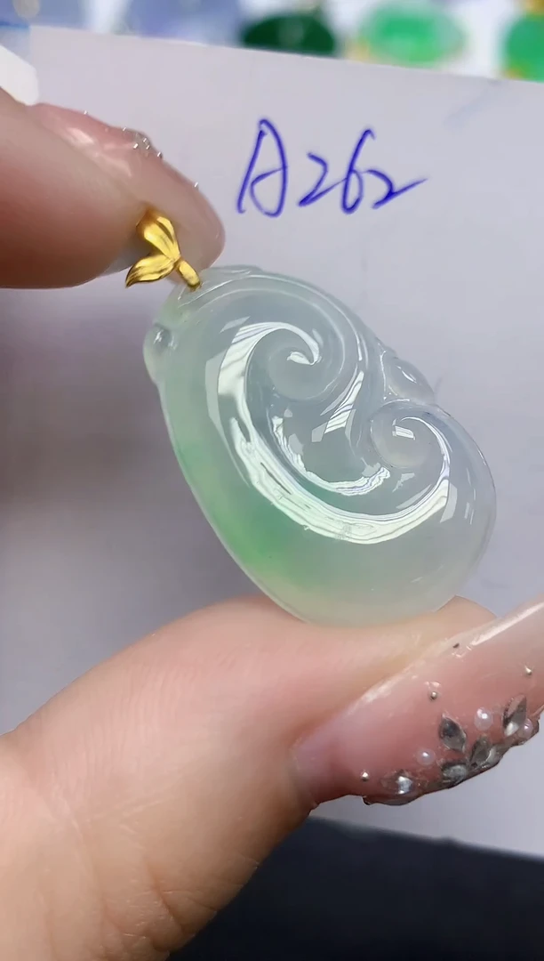 颈饰18K金镶嵌翡翠天然缅甸翡翠A货翡翠百元以上9元证书费自理