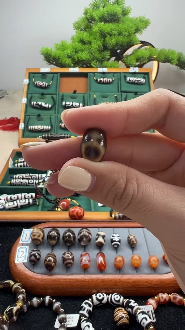 玛瑙/玉髓（覆膜）颈饰未镶嵌57（微瑕随机发货）