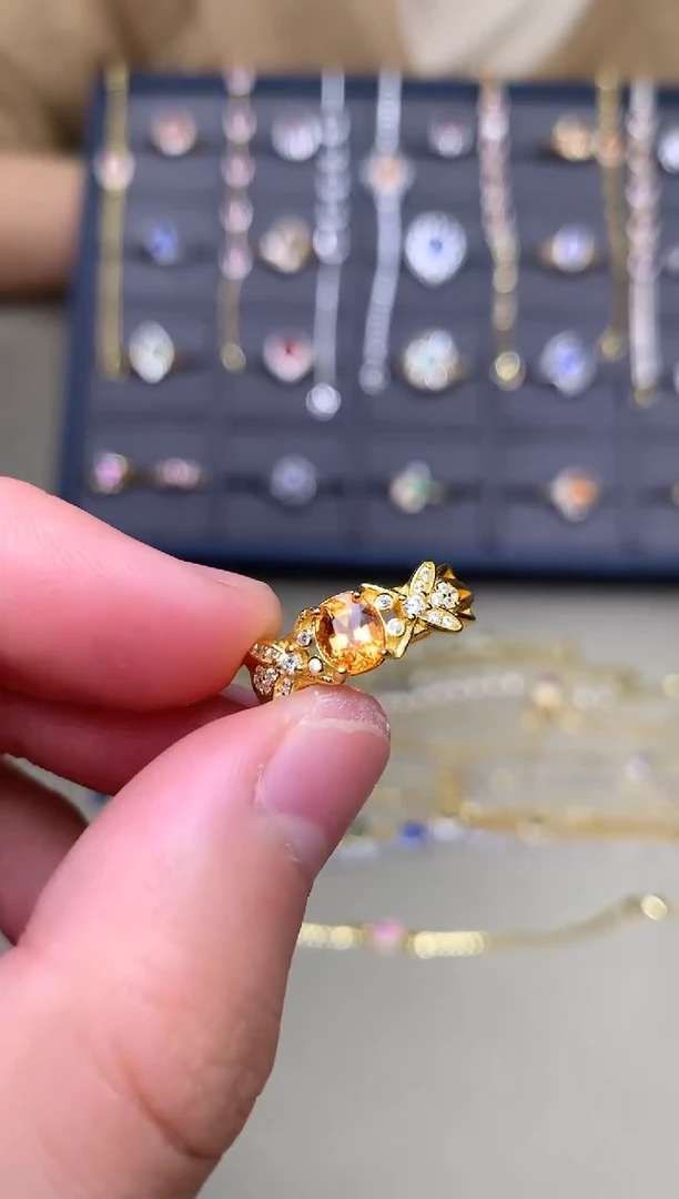 银S925镶嵌戒指石榴石（芬达石）戒指