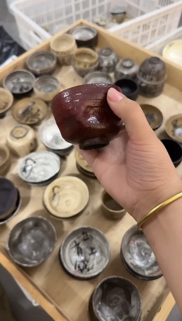 瓷片福利手作朱红杯