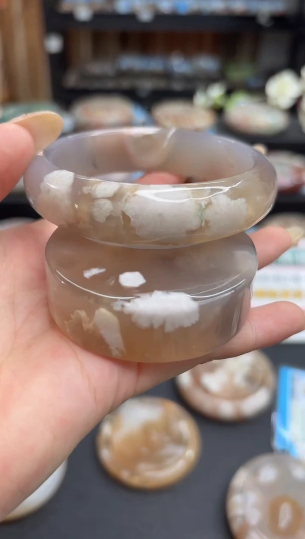 未镶嵌手镯石英质玉A266(60圈赠送镯心)