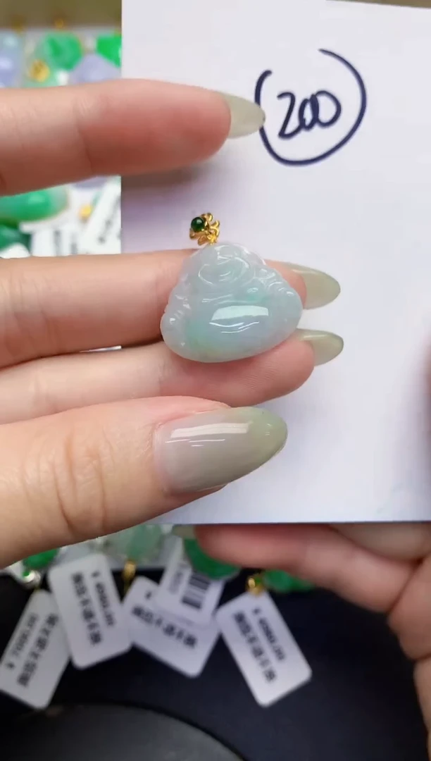 翡翠未镶嵌颈饰缅甸天然翡翠A货