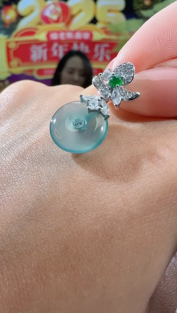 【闪购商品】翡翠吊坠(不含链)银S925镶嵌平安扣多样性发一