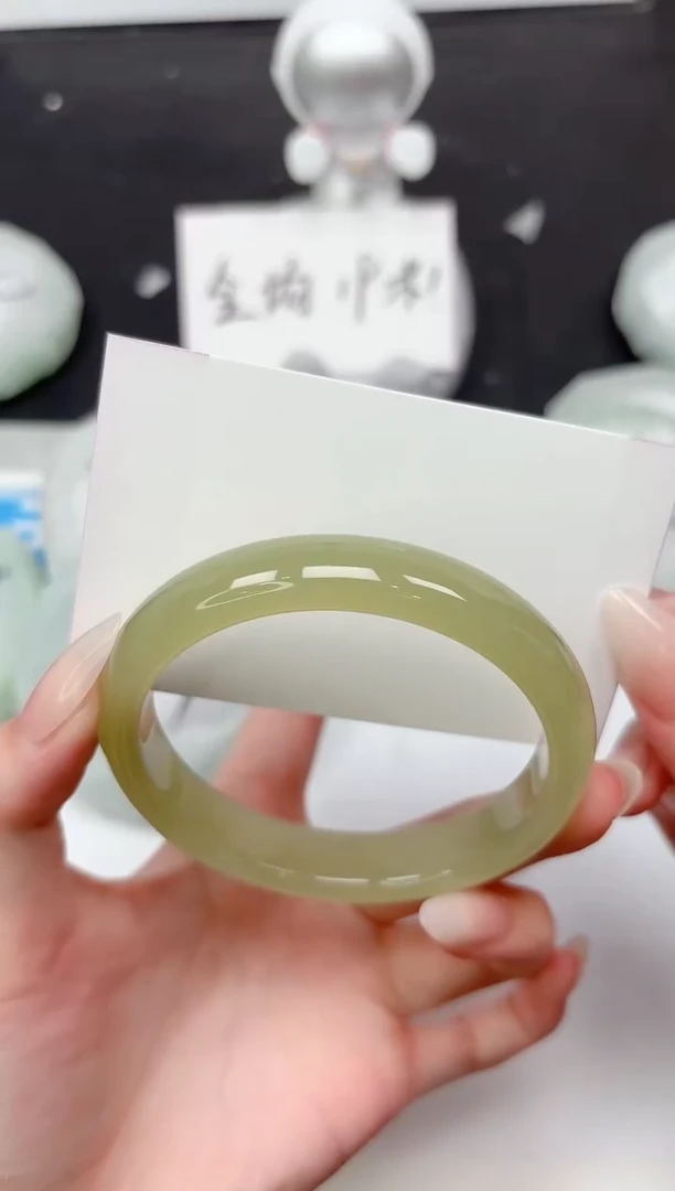未镶嵌手镯石英质玉314-60