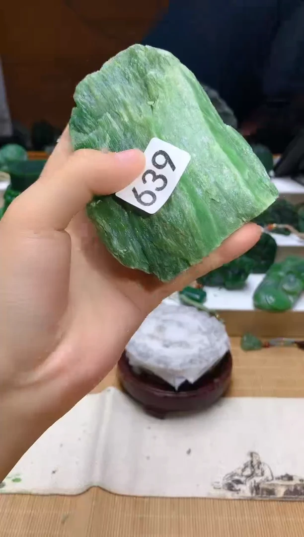 未镶嵌和田玉（碧玉）珠宝半成品11