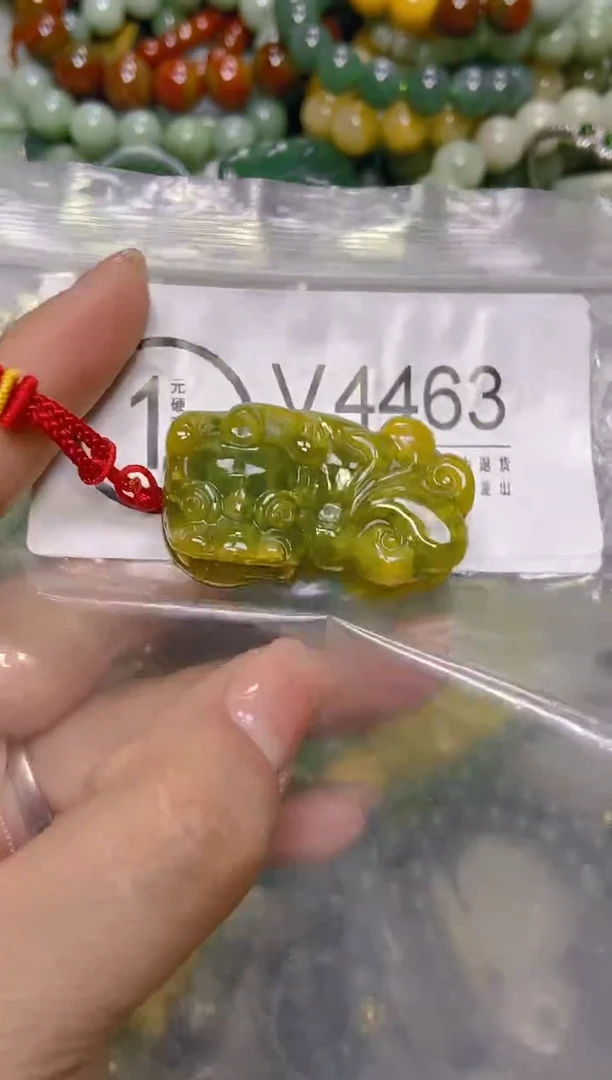 颈饰未镶嵌翡翠/V/翡翠A货，一件也是批发价