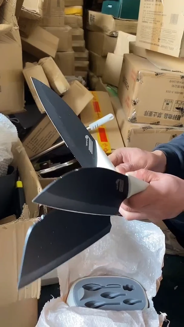 W****心1德马克鲨鱼 有划痕电商退货