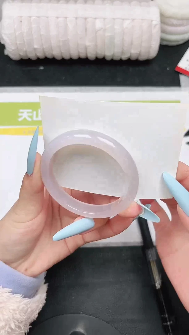 未镶嵌手镯石英质玉95-54