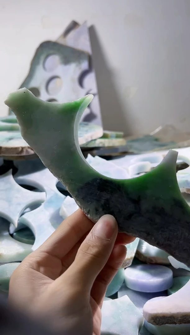翡翠裸石 缅甸翡翠A货陈7548