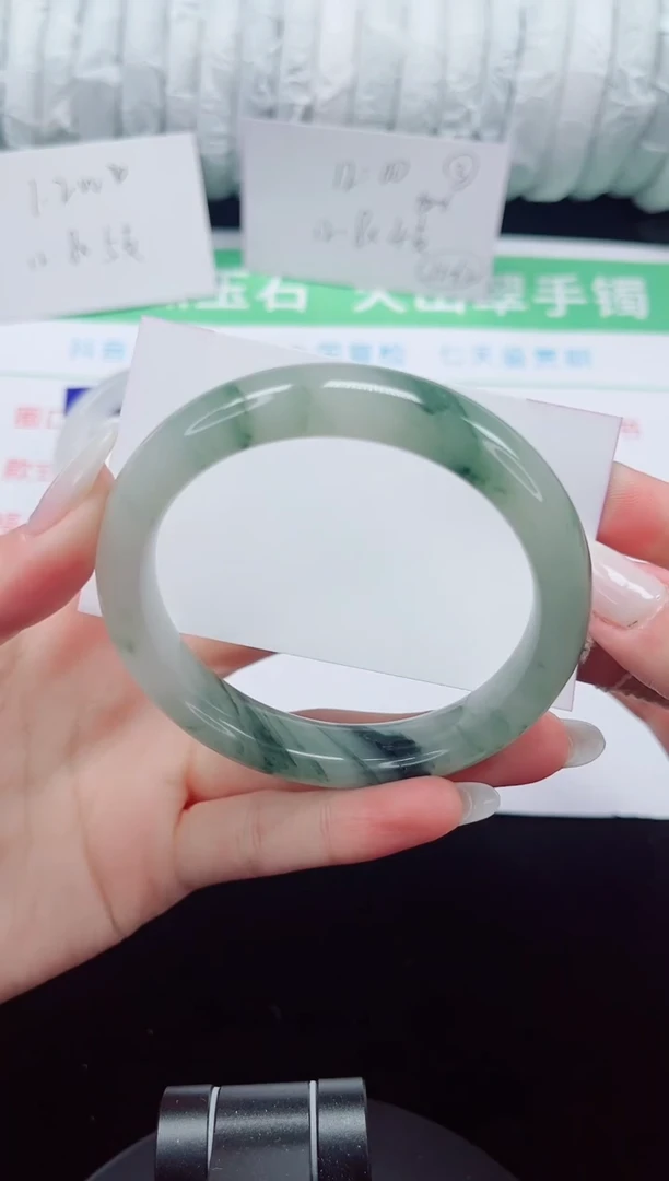 未镶嵌手镯石英质玉163-59/60