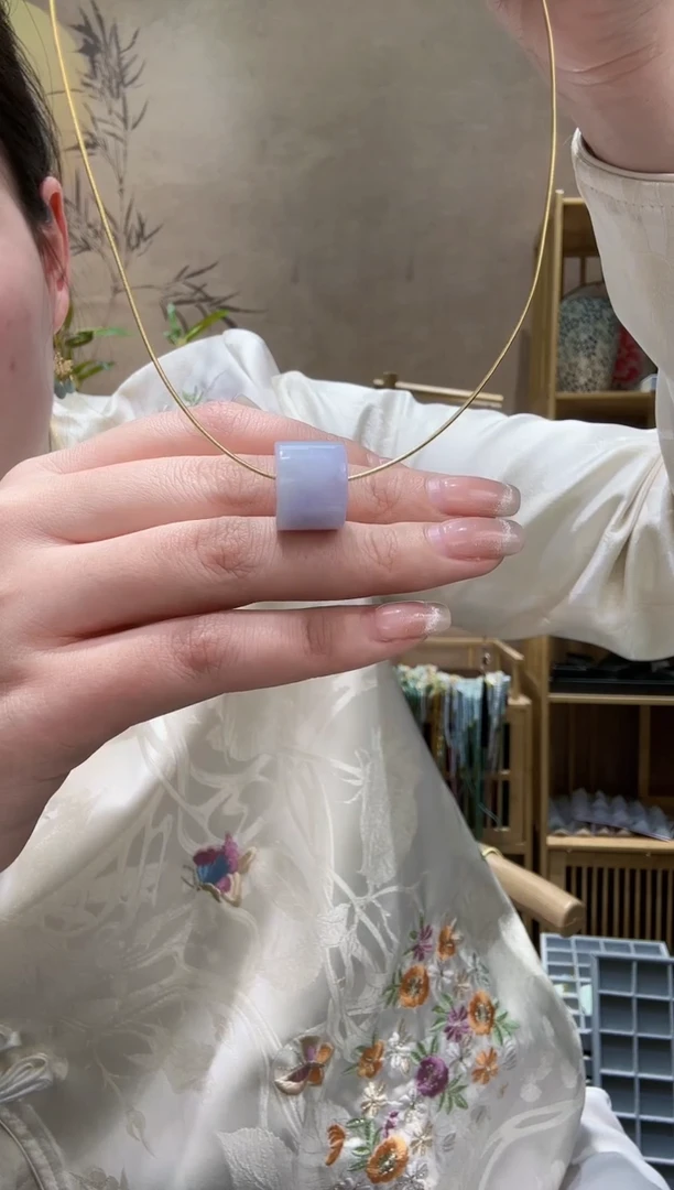 【闪购商品】翡翠颈饰未镶嵌吊坠