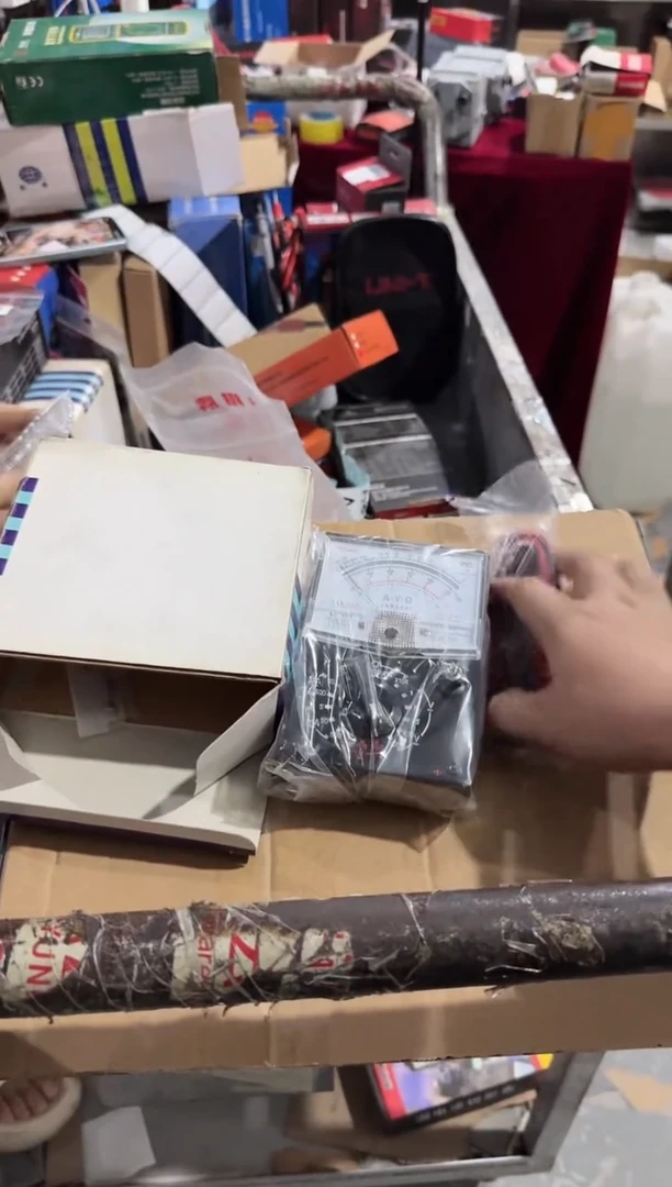 上海四厂MF30型外磁万用表