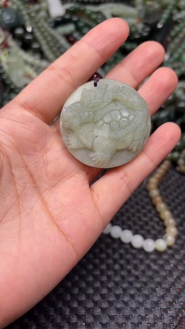 颈饰未镶嵌和田玉1