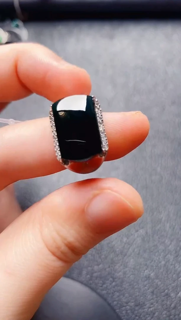 银S925镶嵌戒指翡翠1111