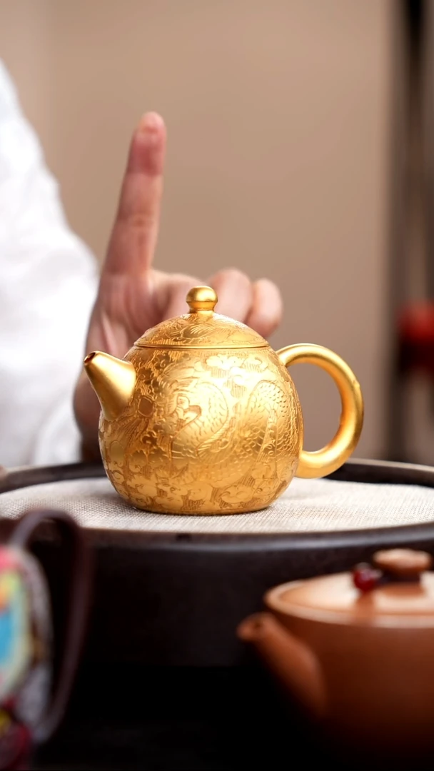 茶壶紫砂金色朱泥龙凤龙蛋