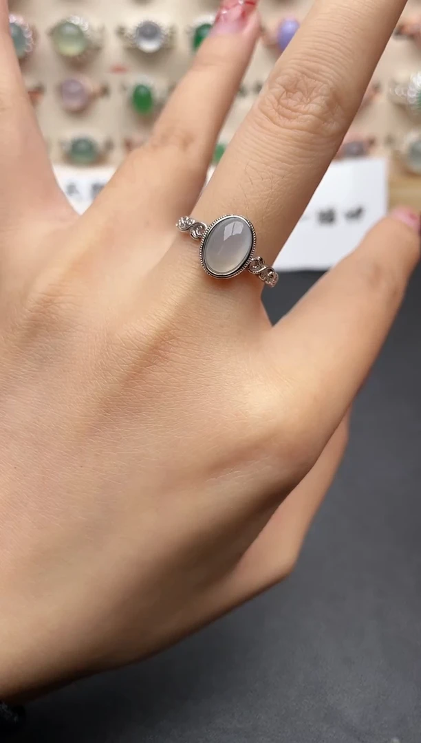 【闪购商品】翡翠戒指银S925镶嵌一物一证一礼盒