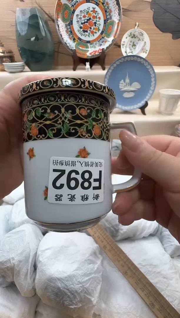 瓷片卿**️           F892