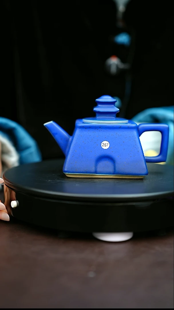 267#原矿钧瓷炉钧釉亭台壶