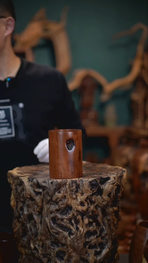 【闪购商品】枣木雷击枣木笔筒