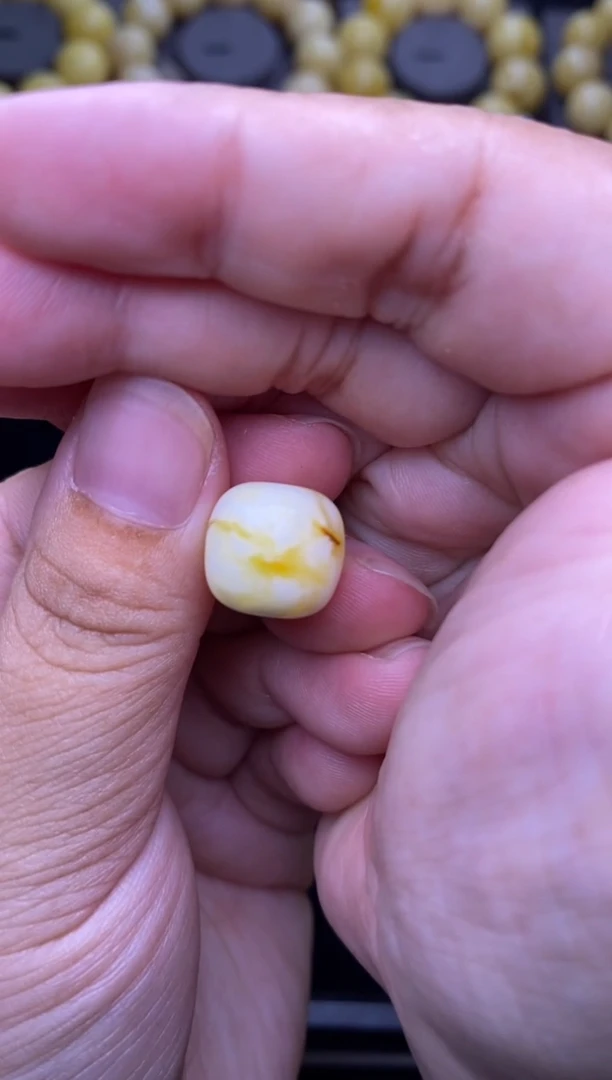 裸石琥珀未镶嵌大小姐珠宝严选88