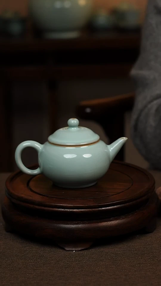 瓷片天青色全手工水瓶壶160ml微瑕不带礼盒