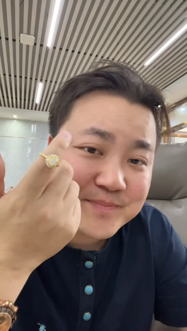 翡翠戒指未镶嵌戒指